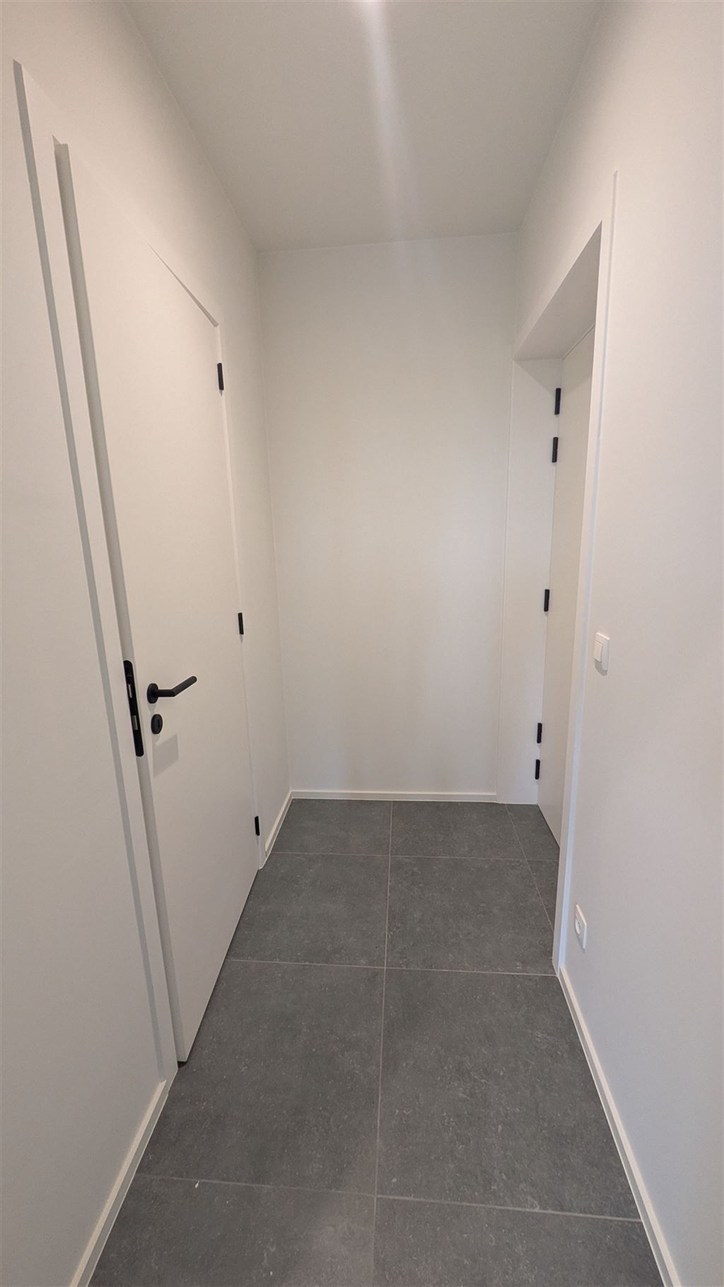 Nieuwbouw appartement met 1 slaapkamer en laadpaal voor de wagen foto 10