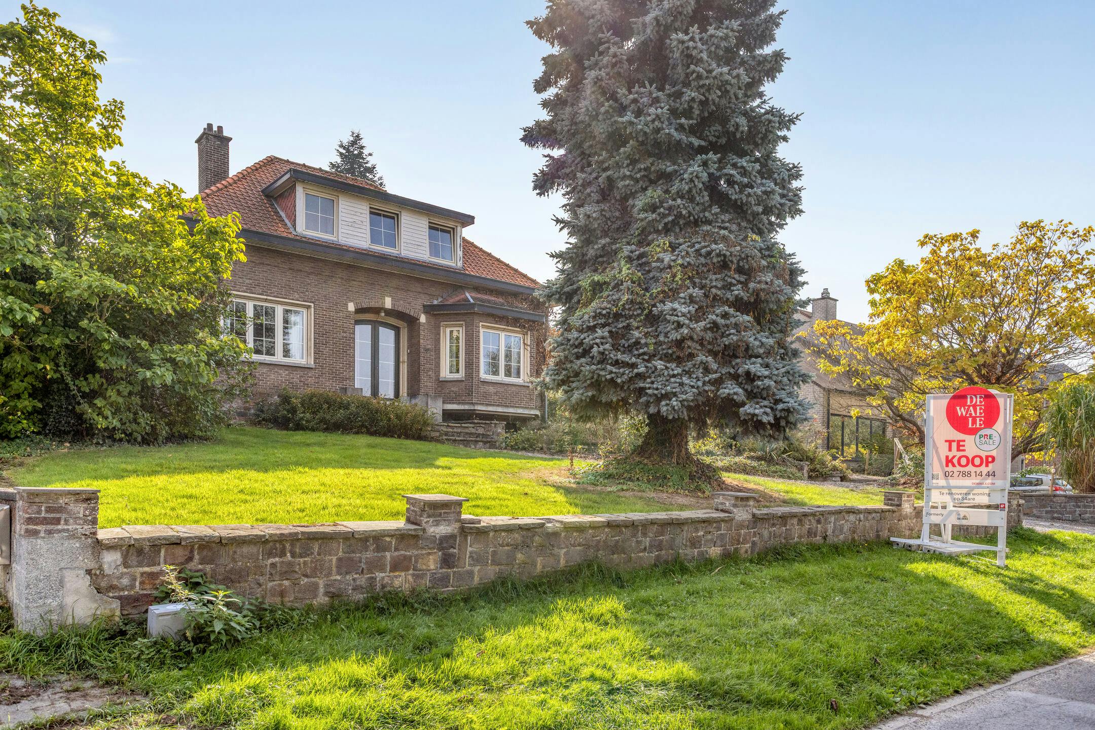 Te Renoveren viergevelwoning op 23are op een top locatie in Grimbergen! foto 4