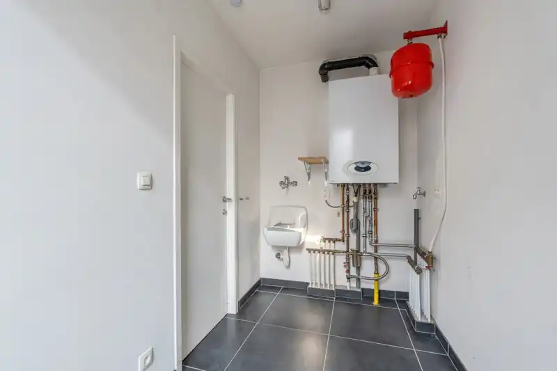Gelijkvloers appartement met 2 slaapkamers, autostaanplaats en terras foto 15