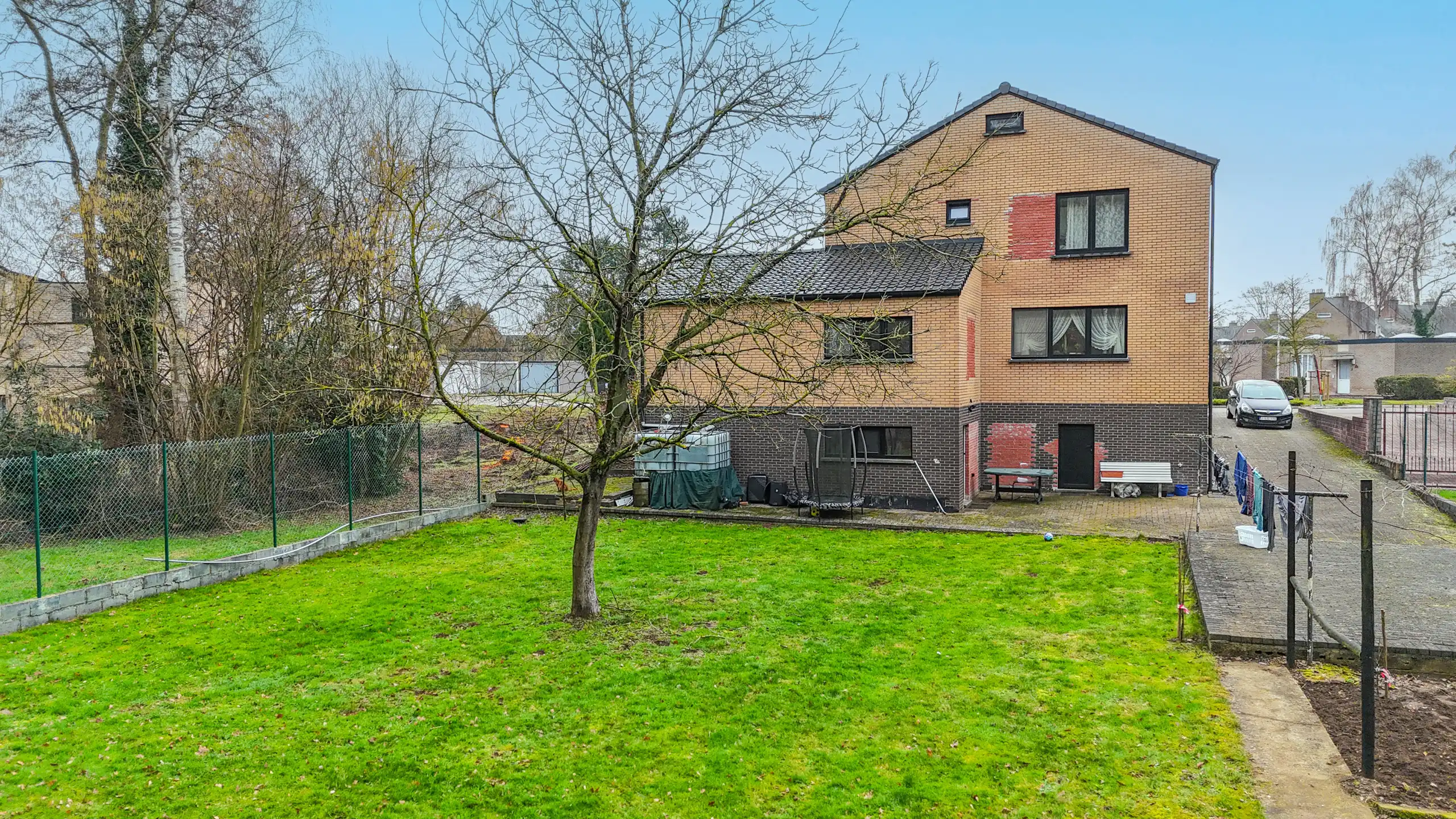 Instapklare halfopen bebouwing op topligging dicht aan natuurzone! foto 38