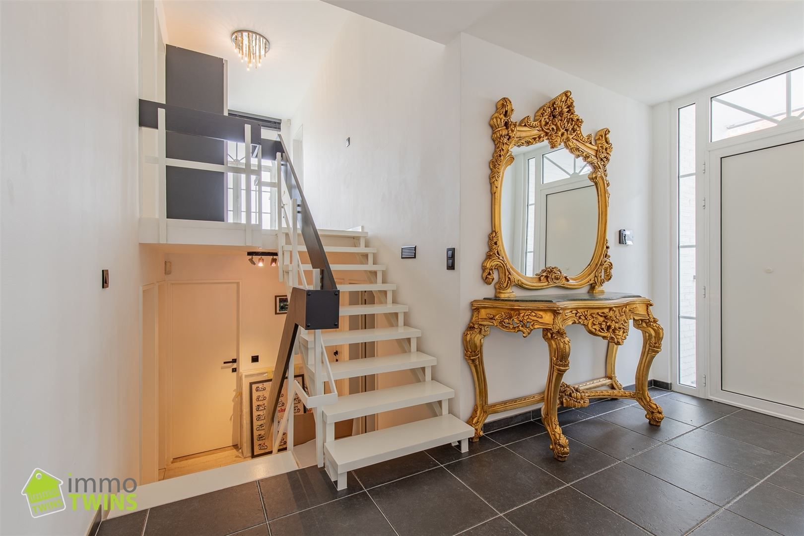 Ruime Vrijstaande Woning met 4 slpks foto 10