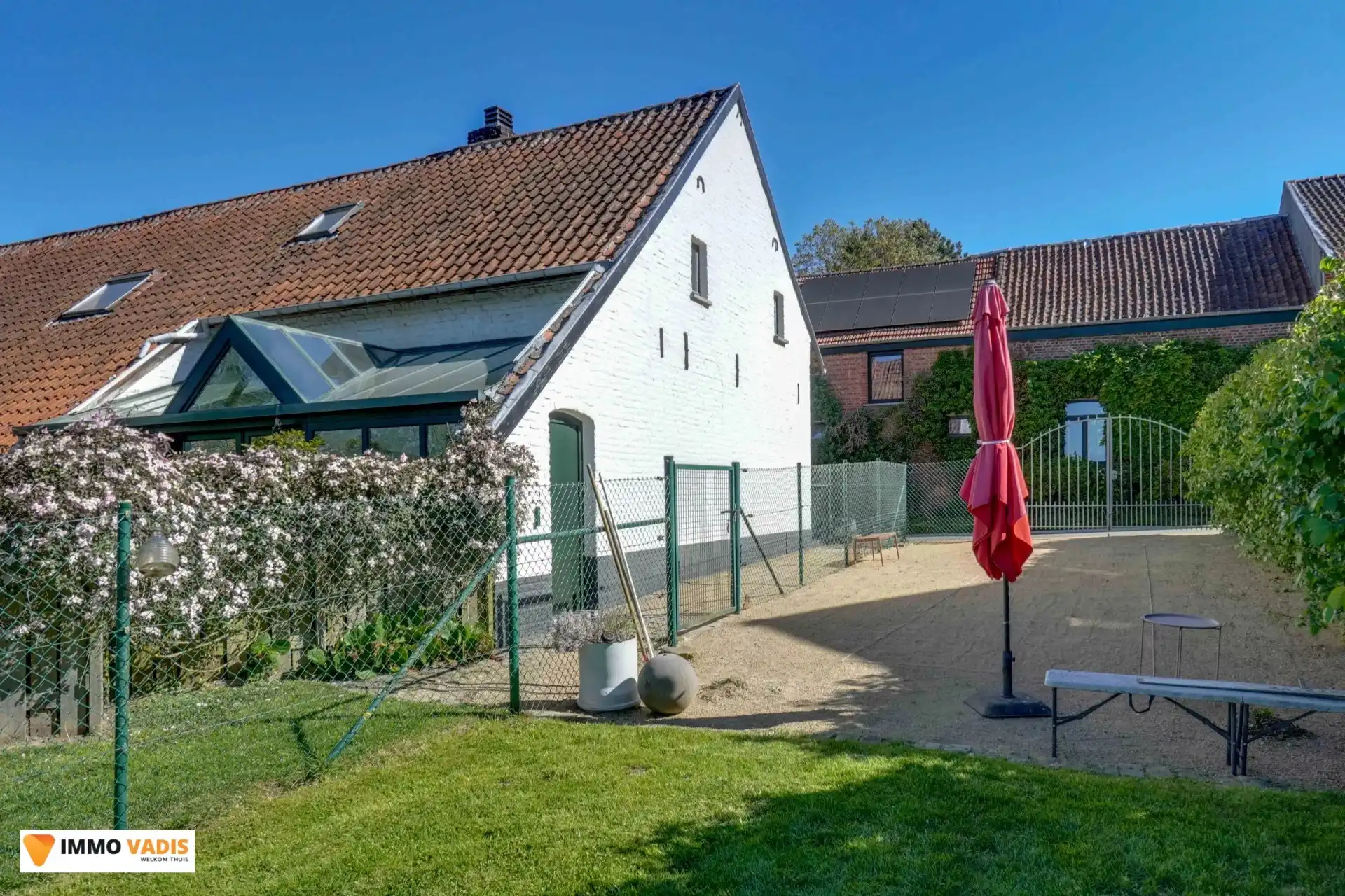 Wonen in alle rust: Uniek landhuis omringd door natuur foto 22