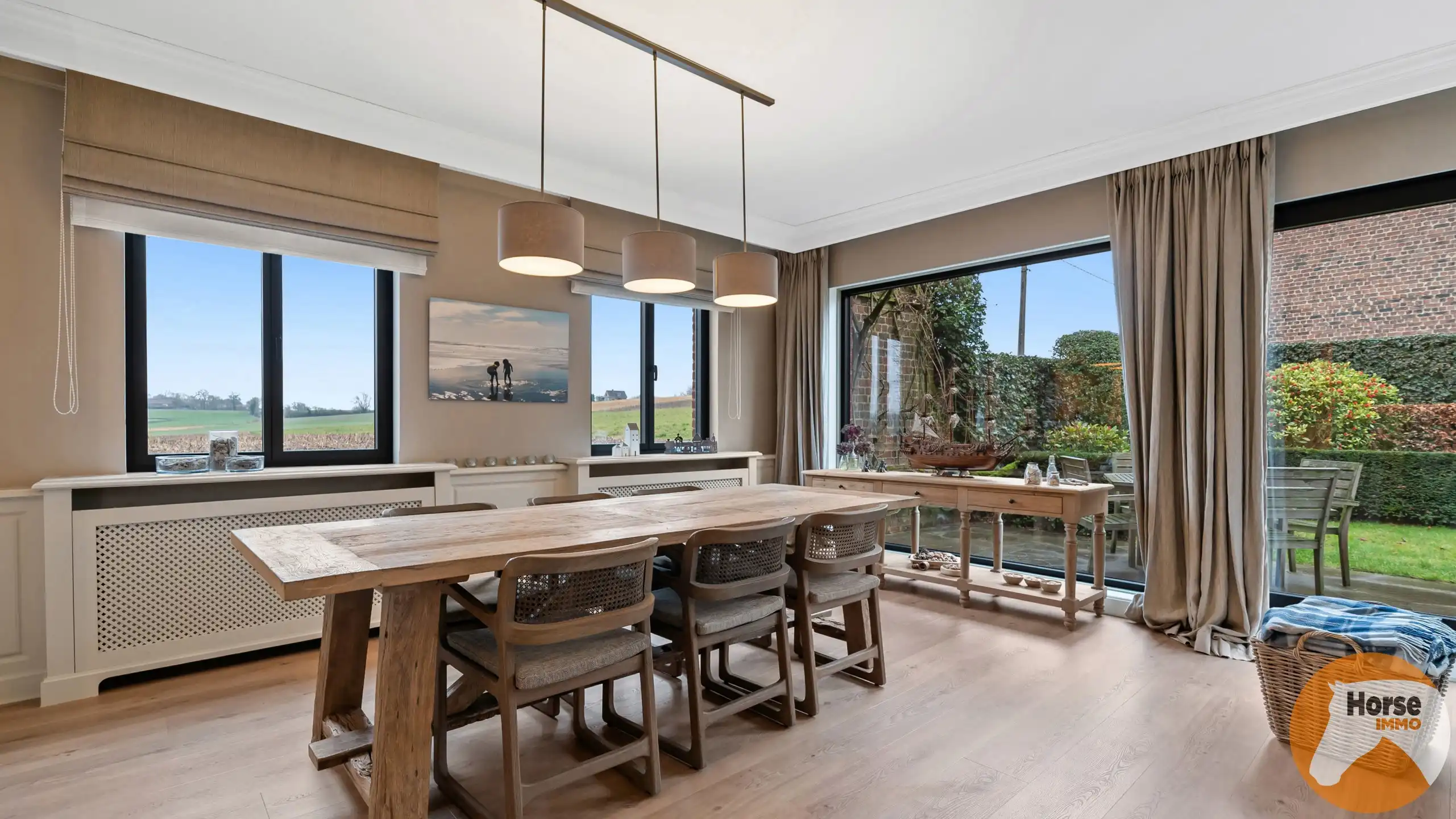 GOOIK - Luxueus afgewerkte hoeve met bijgebouw en weide foto 4