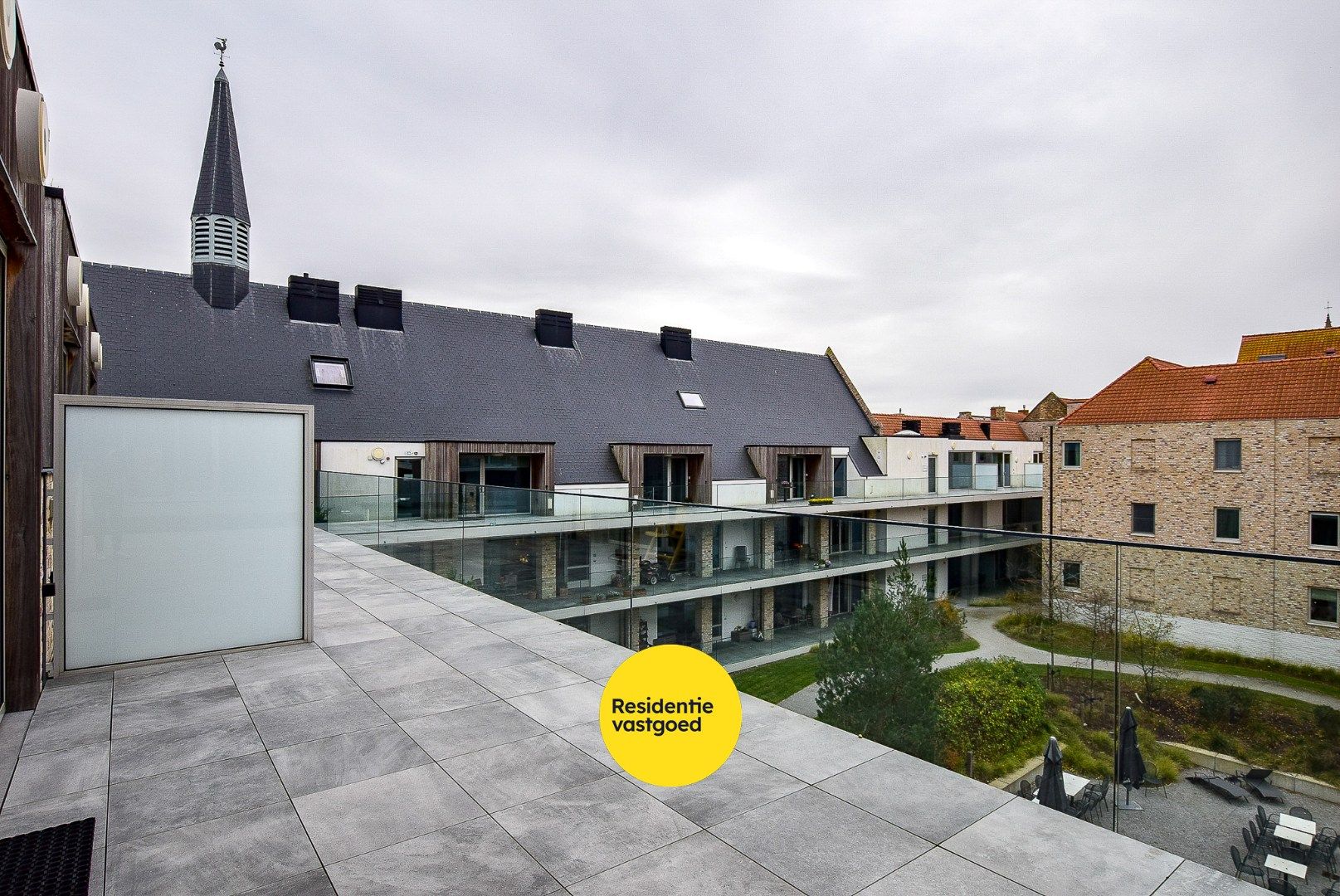 Prachtig 1-slaapkamerappartement (assistentiewoning) in Residentie Clarenhof, uniek wonen in hartje Nieuwpoort.  foto 19