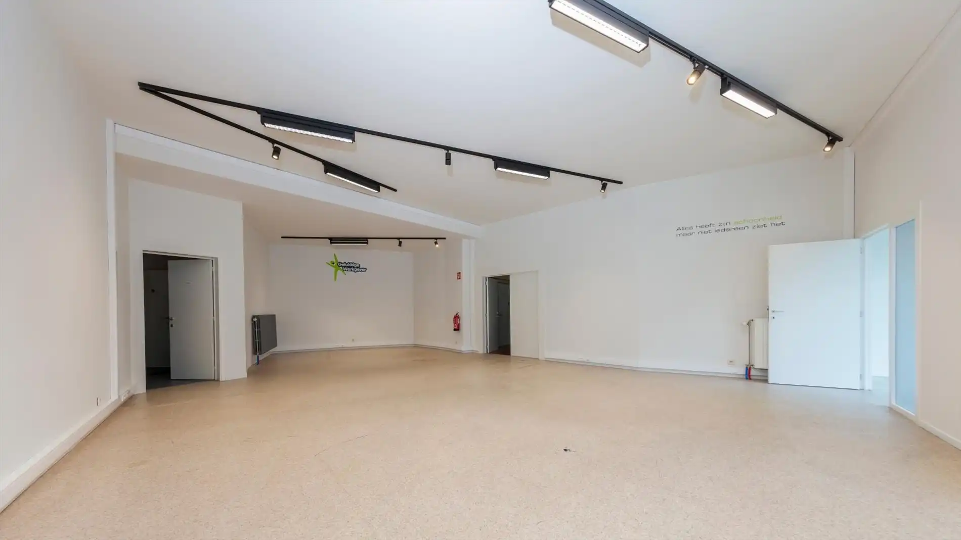 Instapklare winkel/kantoorruimte in winkelcentrum Tienen foto 11