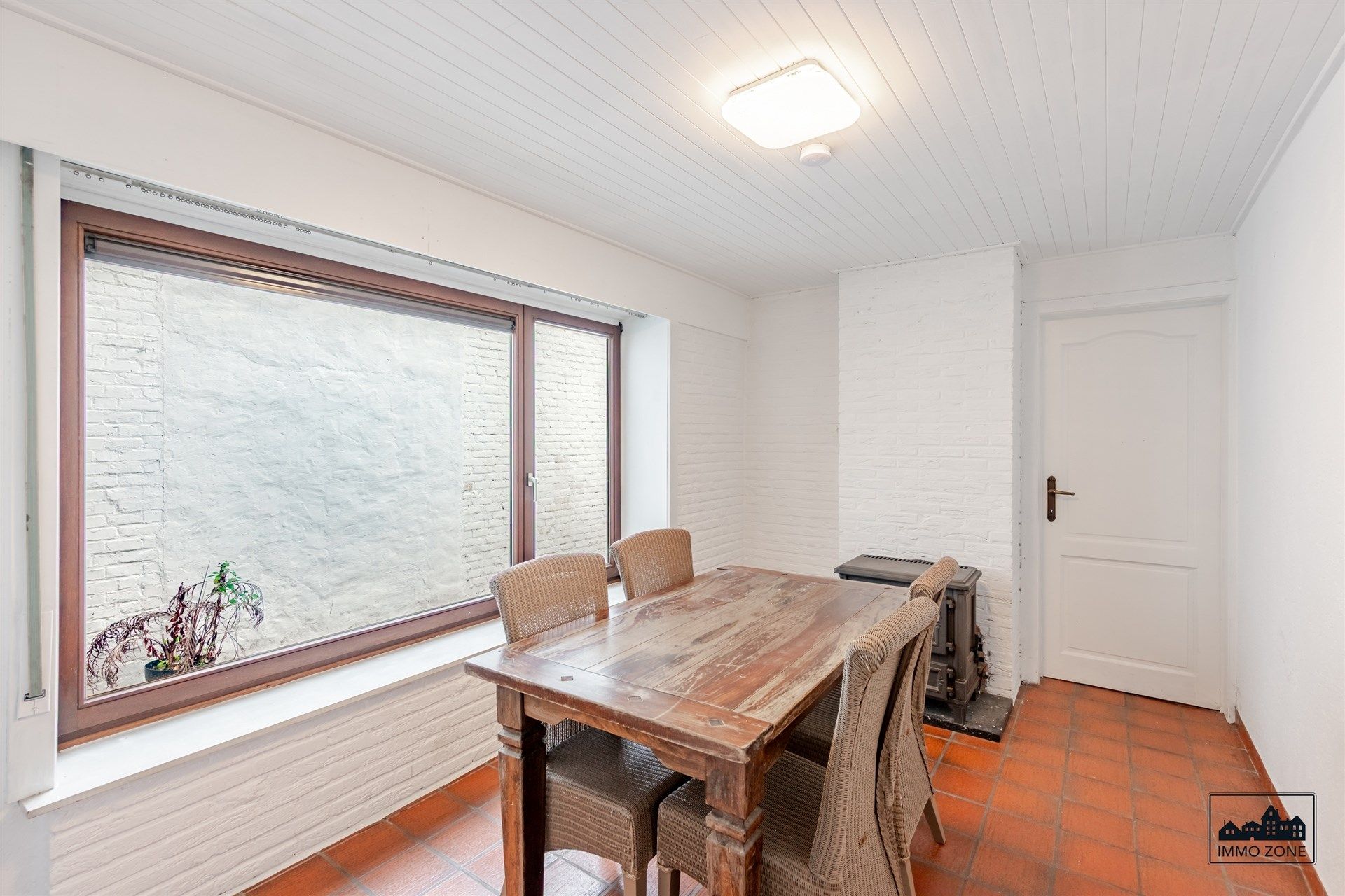 Charmante rijwoning met potentieel in hartje Hamme  foto 5