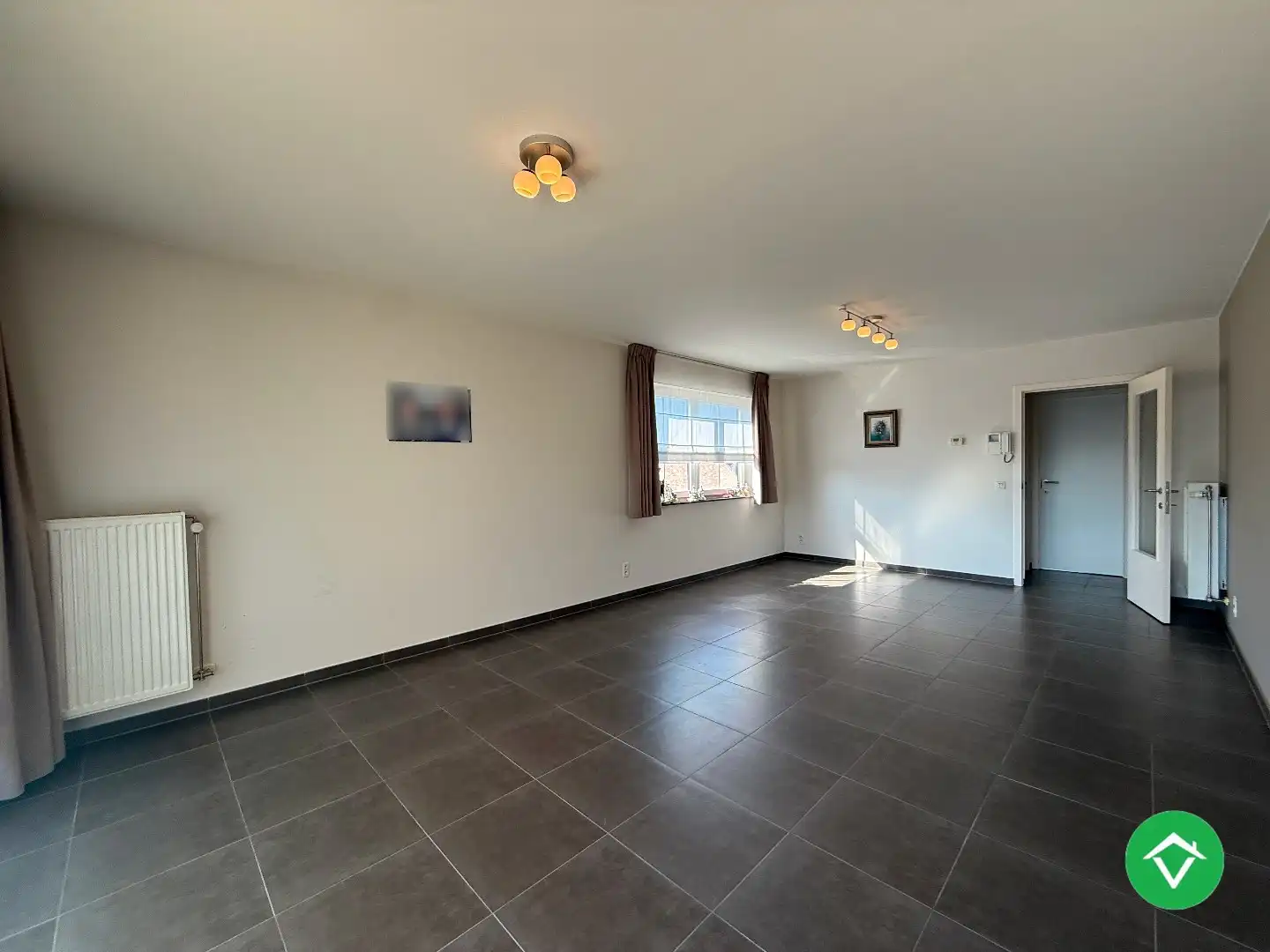 Energiezuinig appartement met twee slaapkamers te Rumbeke foto 2