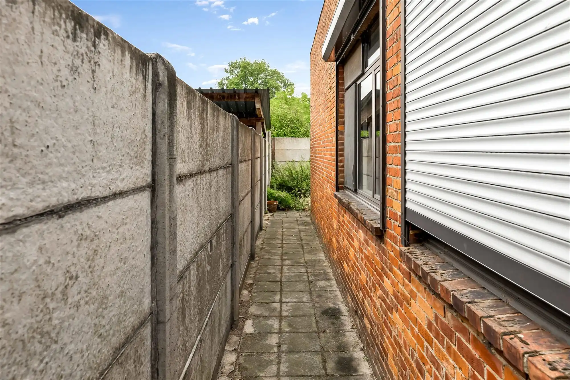 CENTRAAL GELEGEN, RUIM HANDELSPAND MET WOONST (415M²) TE BALEN foto 27