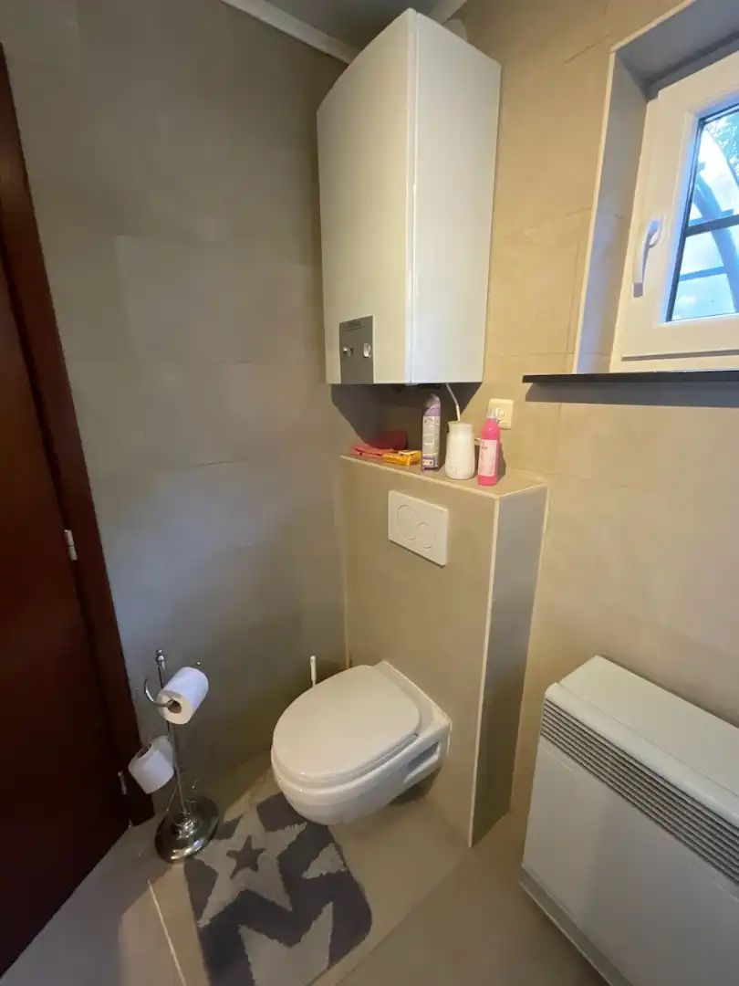 Landelijk gelegen woning met garage foto 9