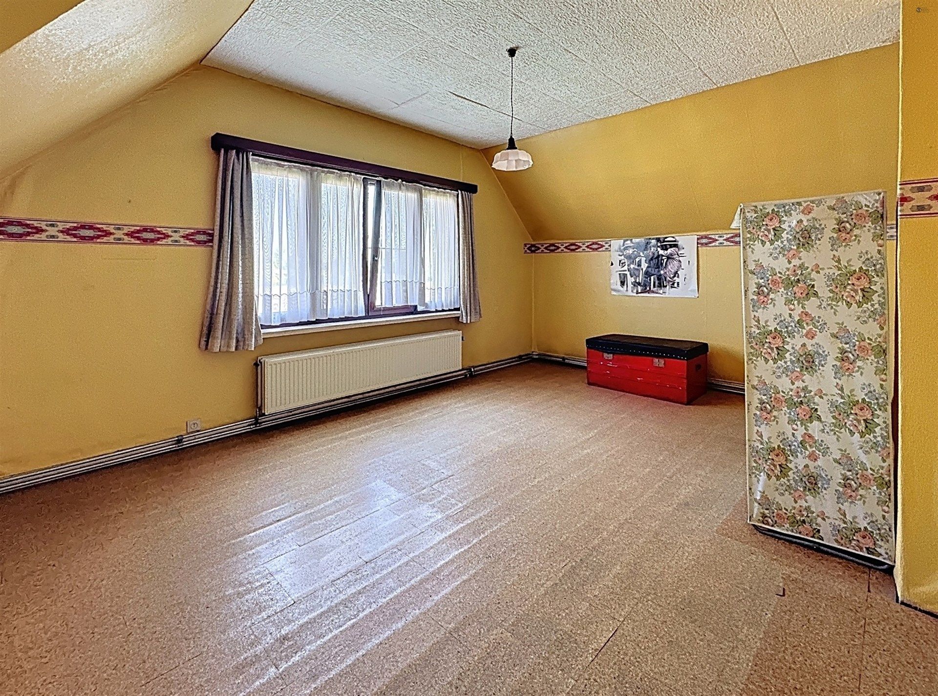 Woning met bijgebouw (88m²) op breed perceel van 1562m²  foto 13