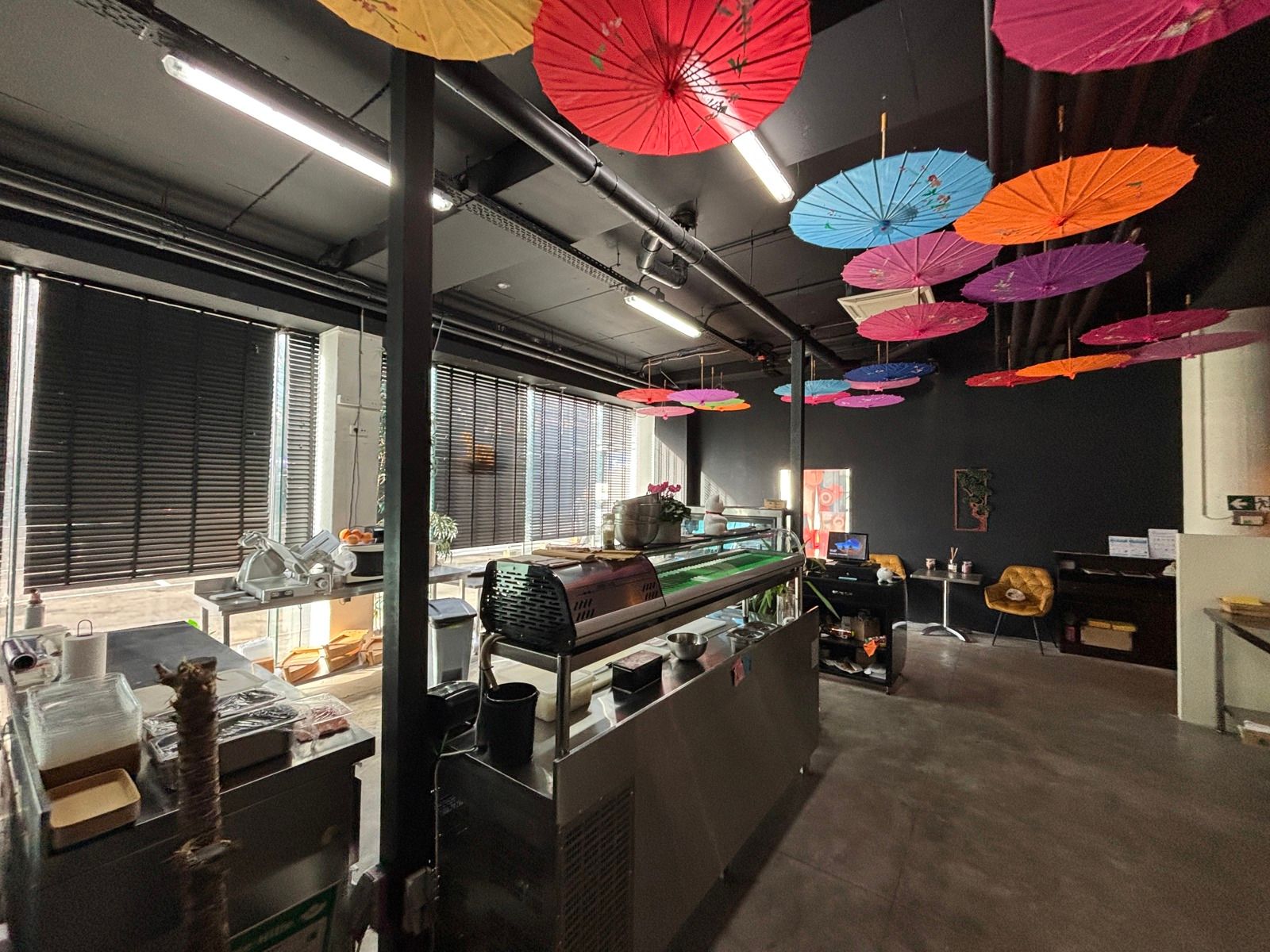 Handelspand 760 m² te huur in SeaRena Oostende foto 4