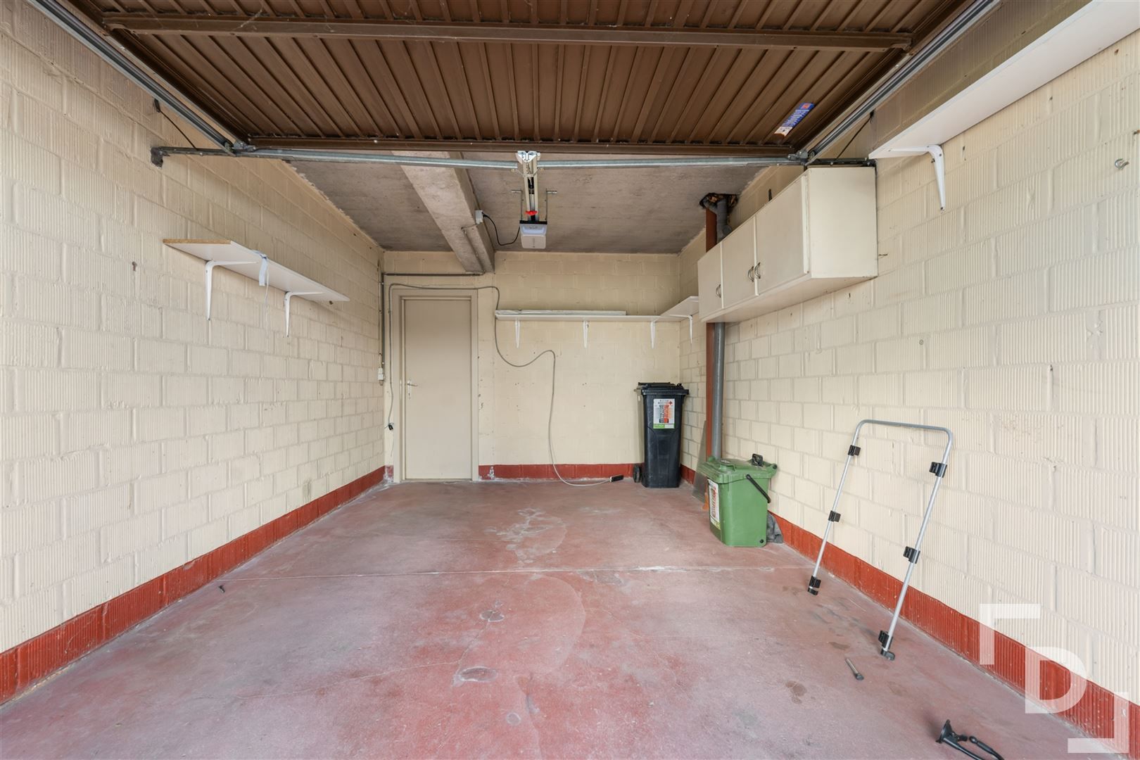 Rustig gelegen appartement met garage te koop in centrum Poperinge foto 14