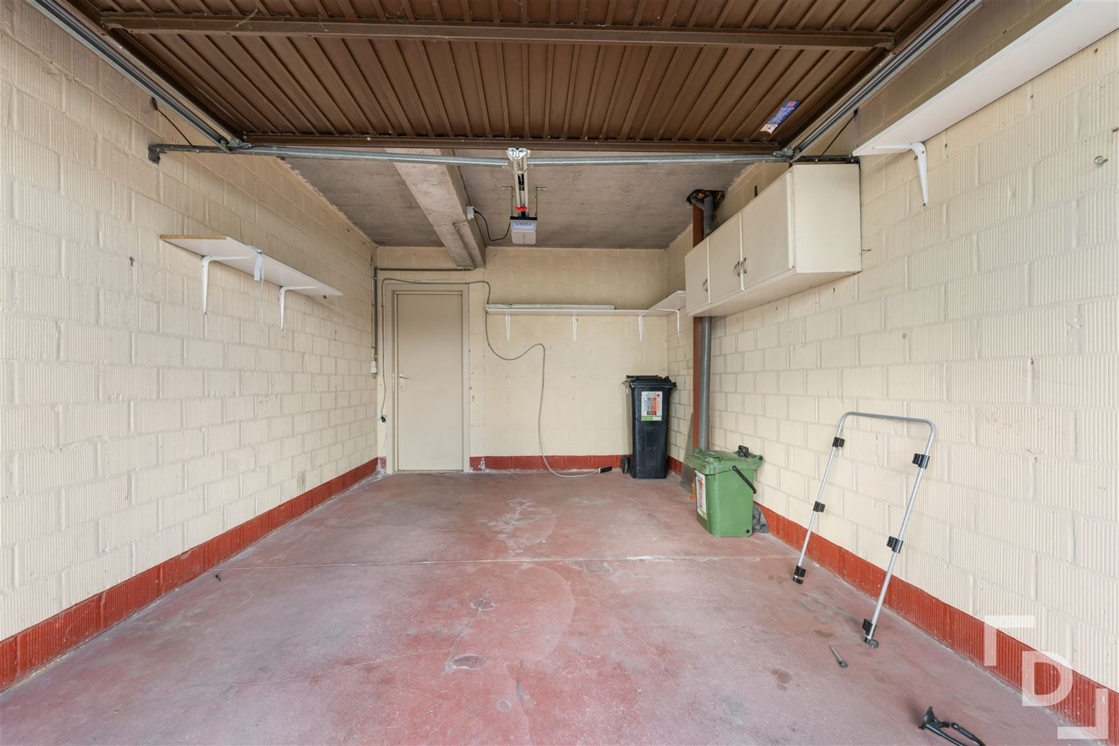 Rustig gelegen appartement met garage te koop in centrum Poperinge foto 14