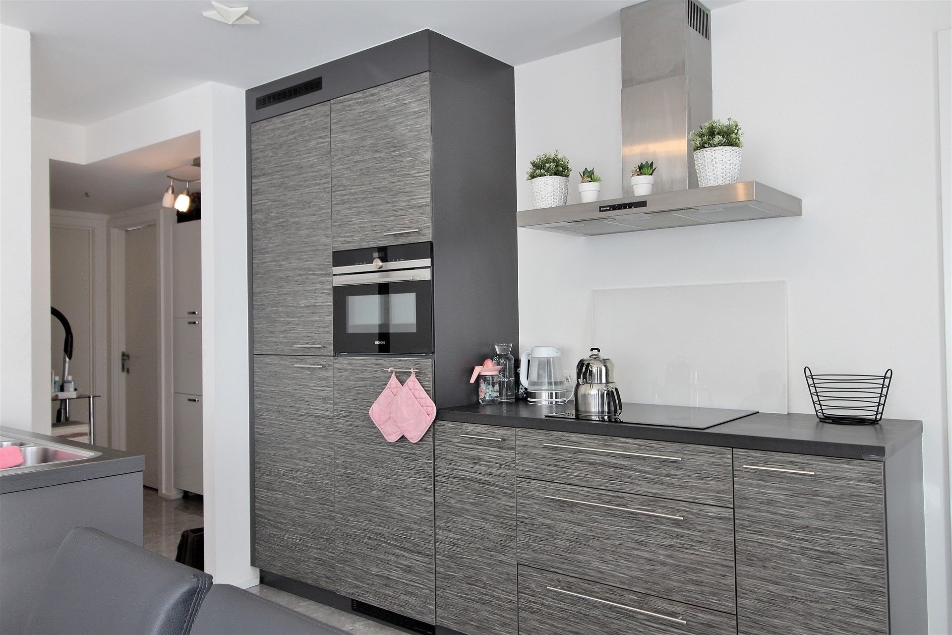 Unieke kans! recente en moderne 2-slaapkamer appartement in Brussel-centrum  foto 7