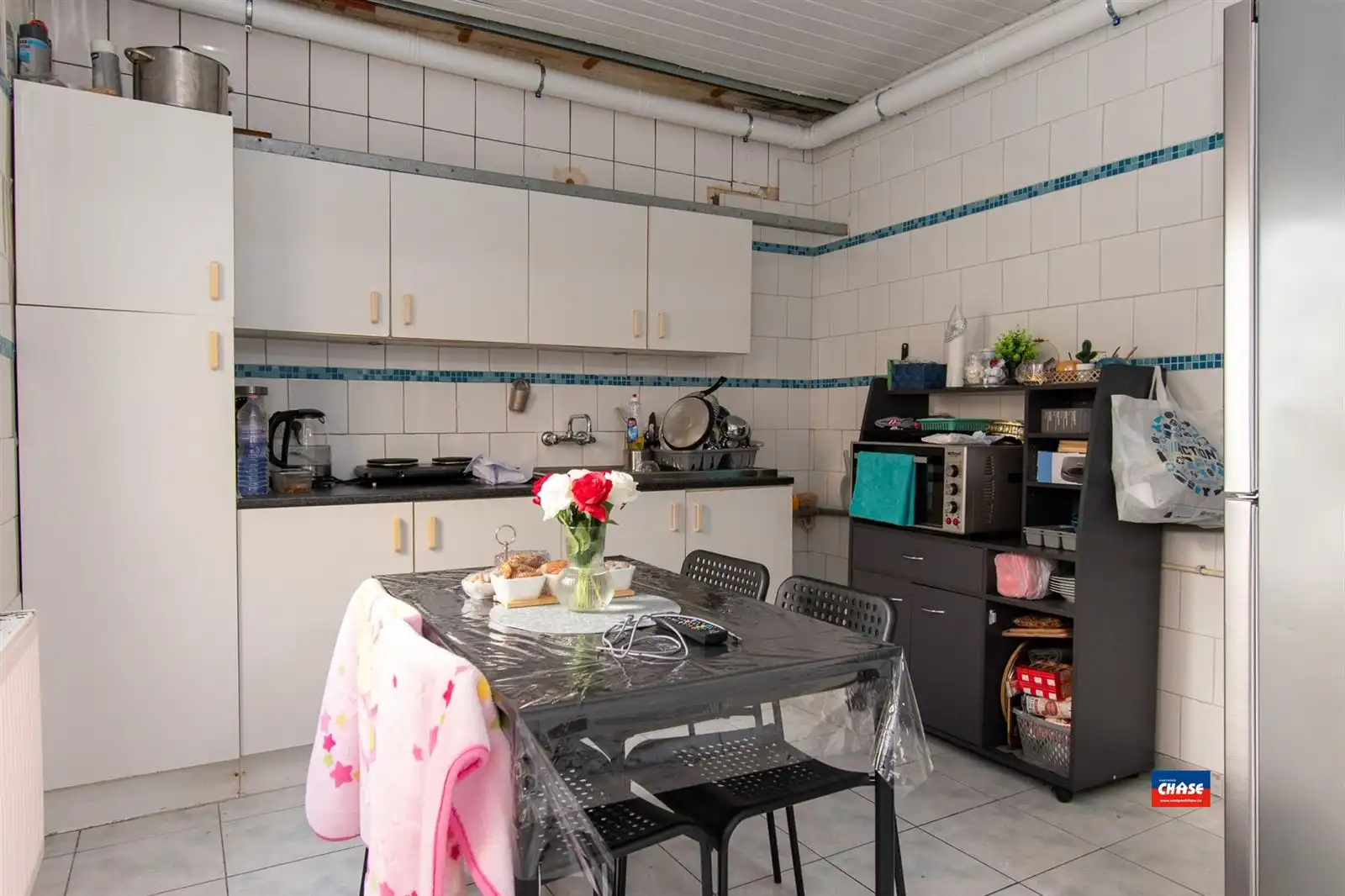 Woning met 4 slpks - opgedeeld in 3 woonunits foto 3