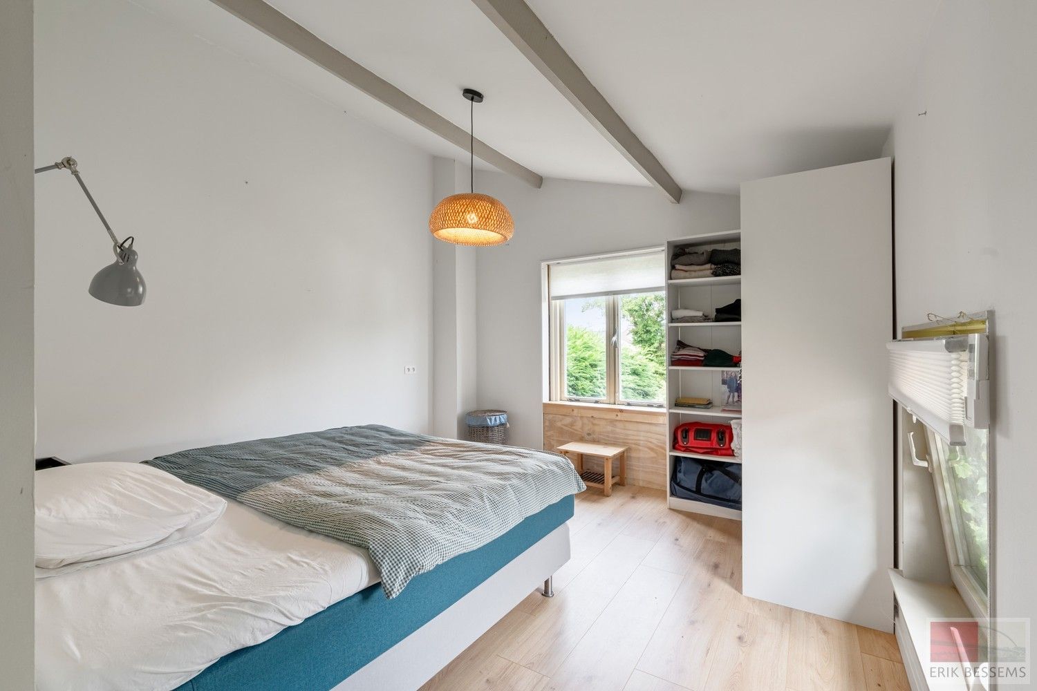 Gedeeltelijk gerenoveerde woning dat kan dienst doen als kangoeroe-woning. foto 21