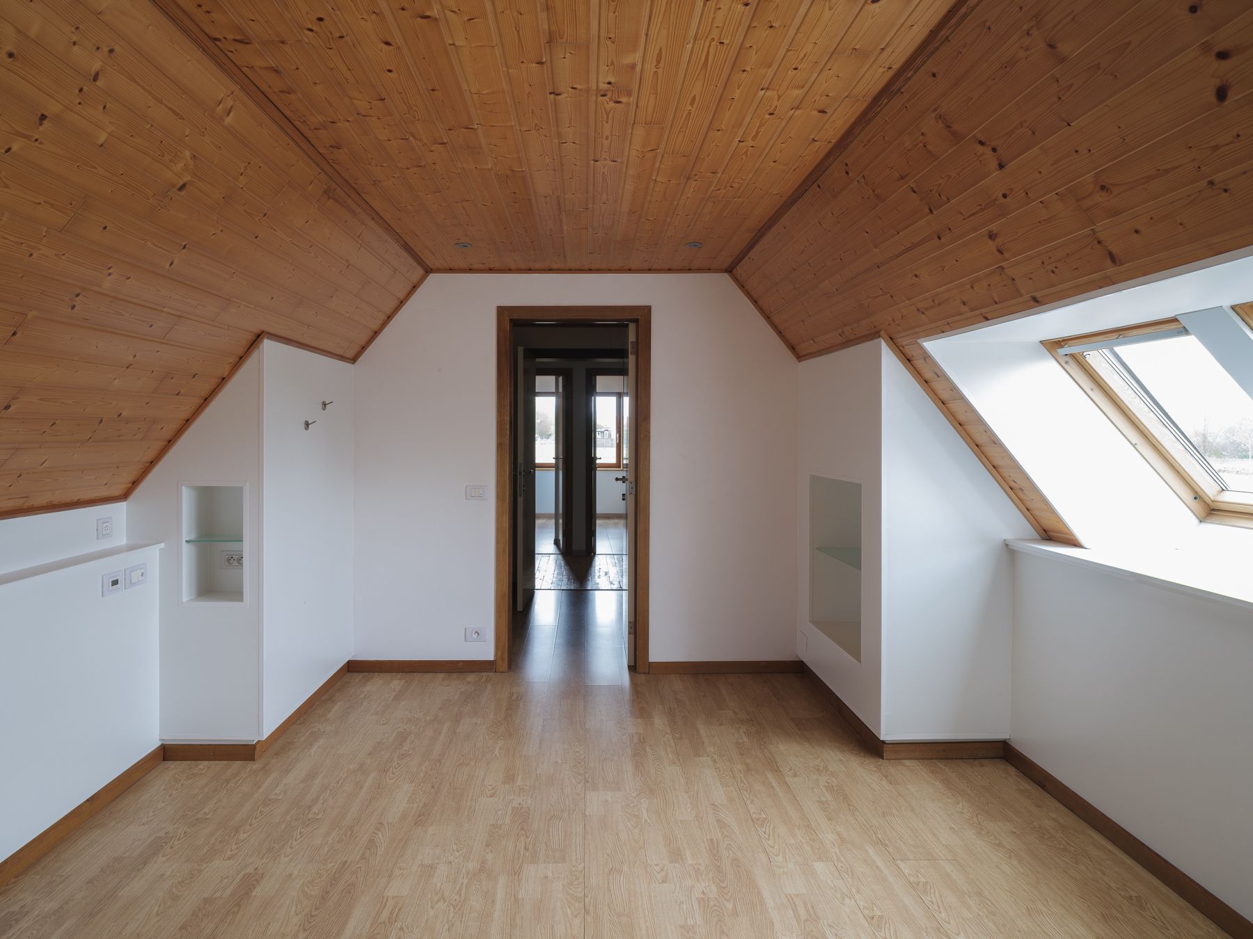 Charmante hoeve met weids uitzicht over de velden foto 17