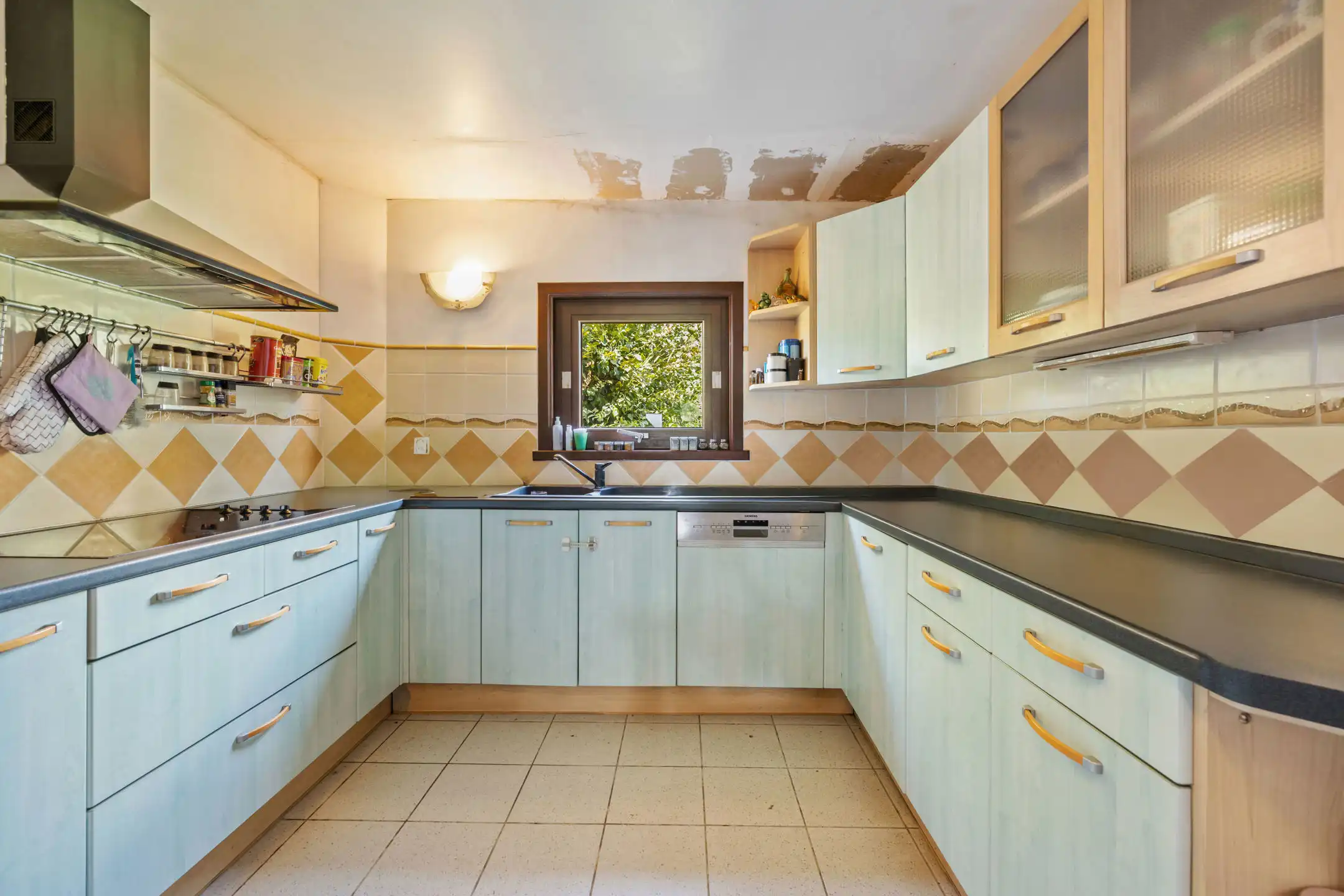 Gezellige woning met  grote tuin en open zicht  op 11a 70ca foto 14