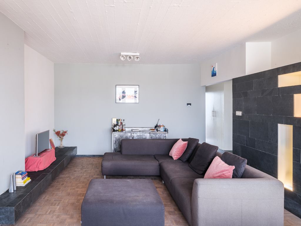 Tijdloos wonen in een ontwerp van Fabiaan Van Severen – nabij het Citadelpark foto 7