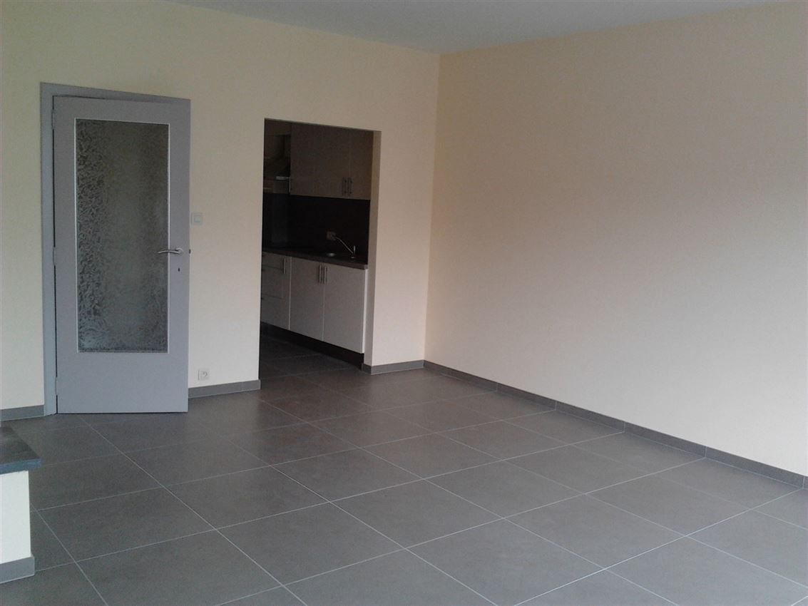 Opbrengsteigendom (handel & 4 app) op toplocatie foto 66