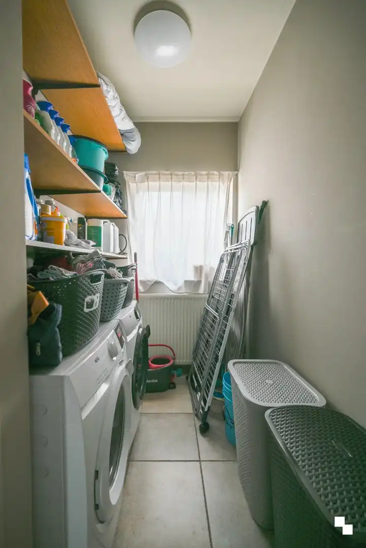 Zeer ruim appartement in het centrum van Oostrozebeke foto 19