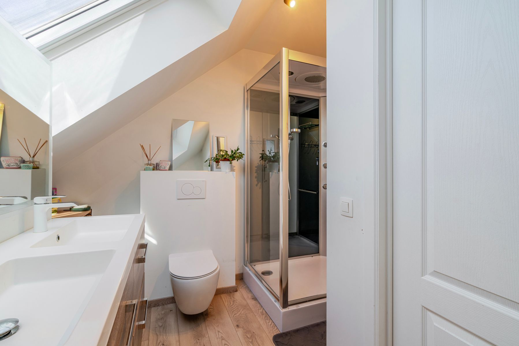 Instapklare woning met 6 slaapkamers en 2 badkamers  foto 20