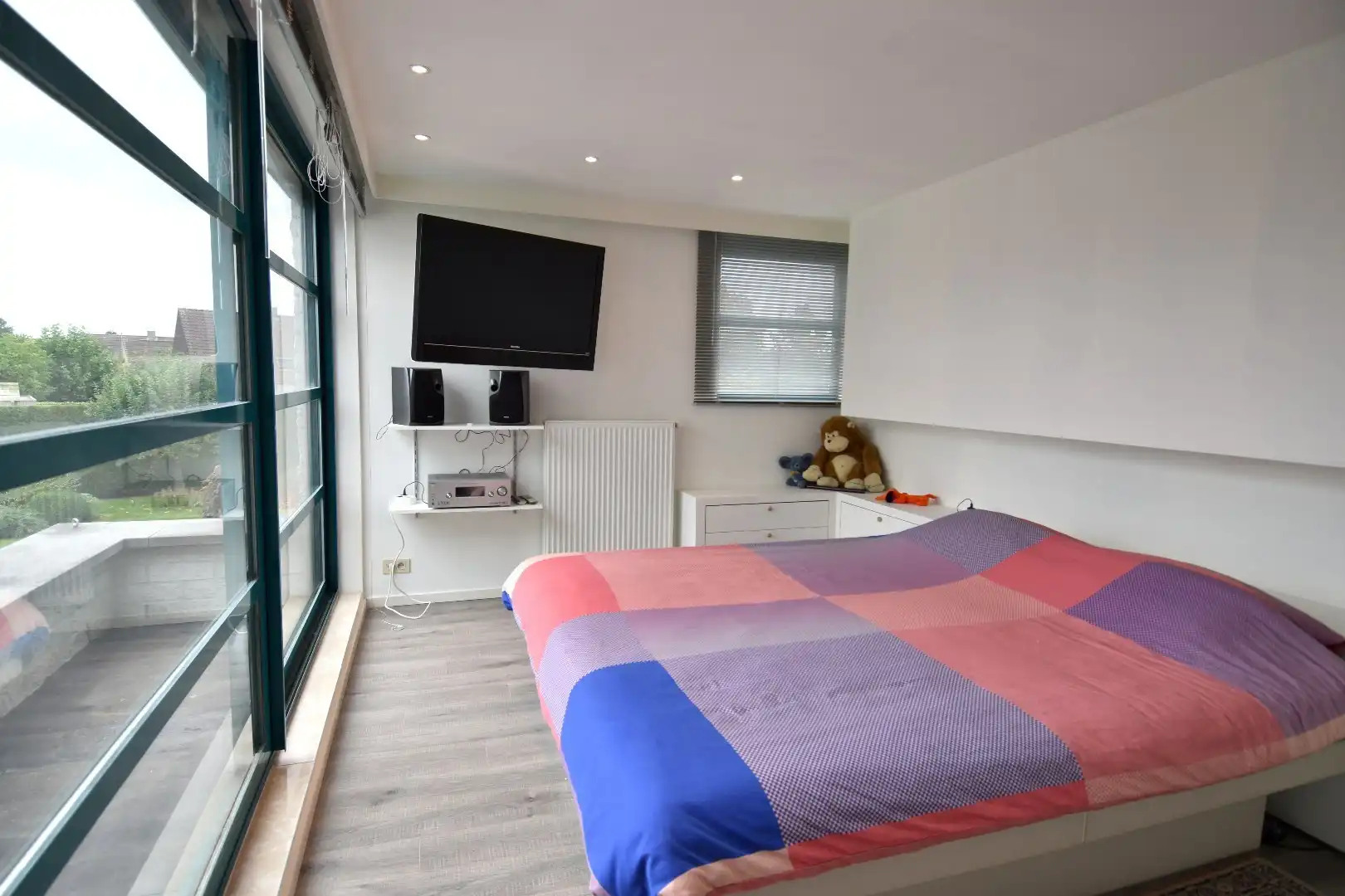 Uitzonderlijk vastgoed te koop op een zeer royaal perceel (2103 m²) in Gullegem foto 13