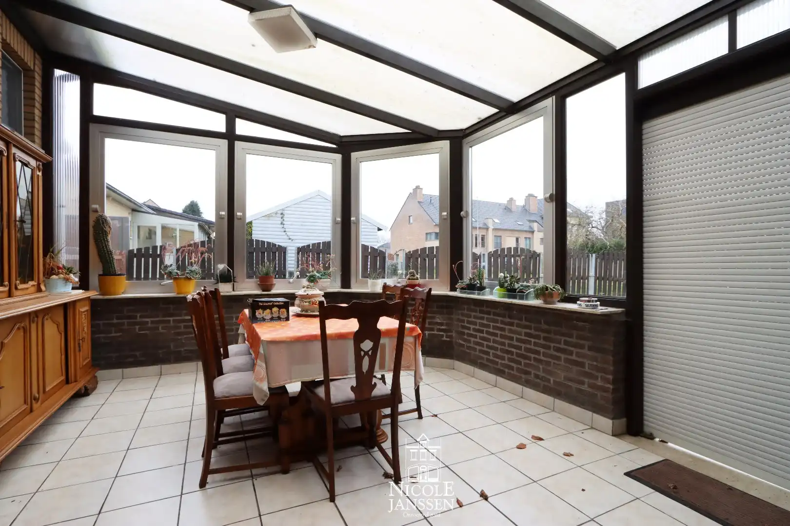 Verzorgde gelijkvloerse woning met tuin in verzorgde straat in centrum van Dilsen foto 12