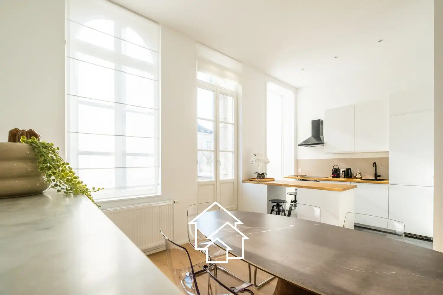 Klasse appartement gemeubeld met ruime terras foto 18
