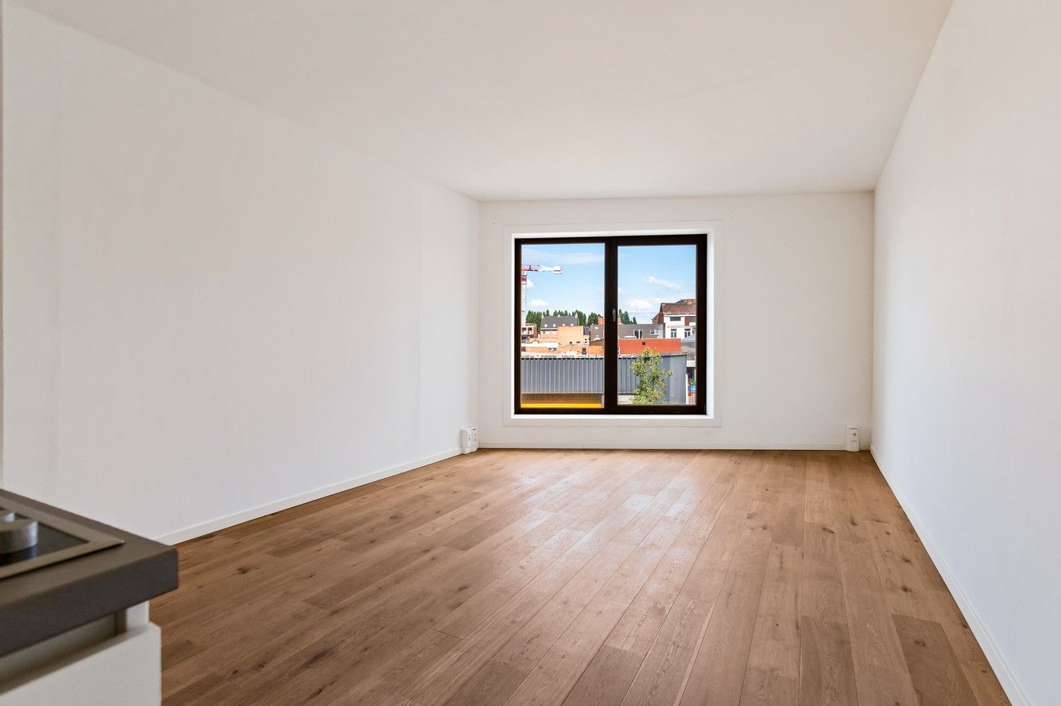 Instapklaar appartment te koop in Antwerpen! foto {{pictureIndex}}