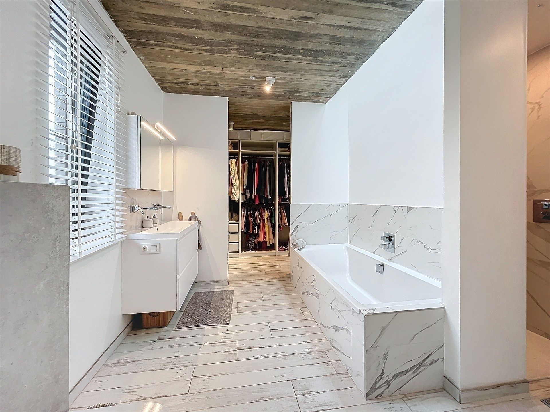 Energiezuinige open bebouwing met drie slaapkamers en garage op perceel van 575m² foto 10