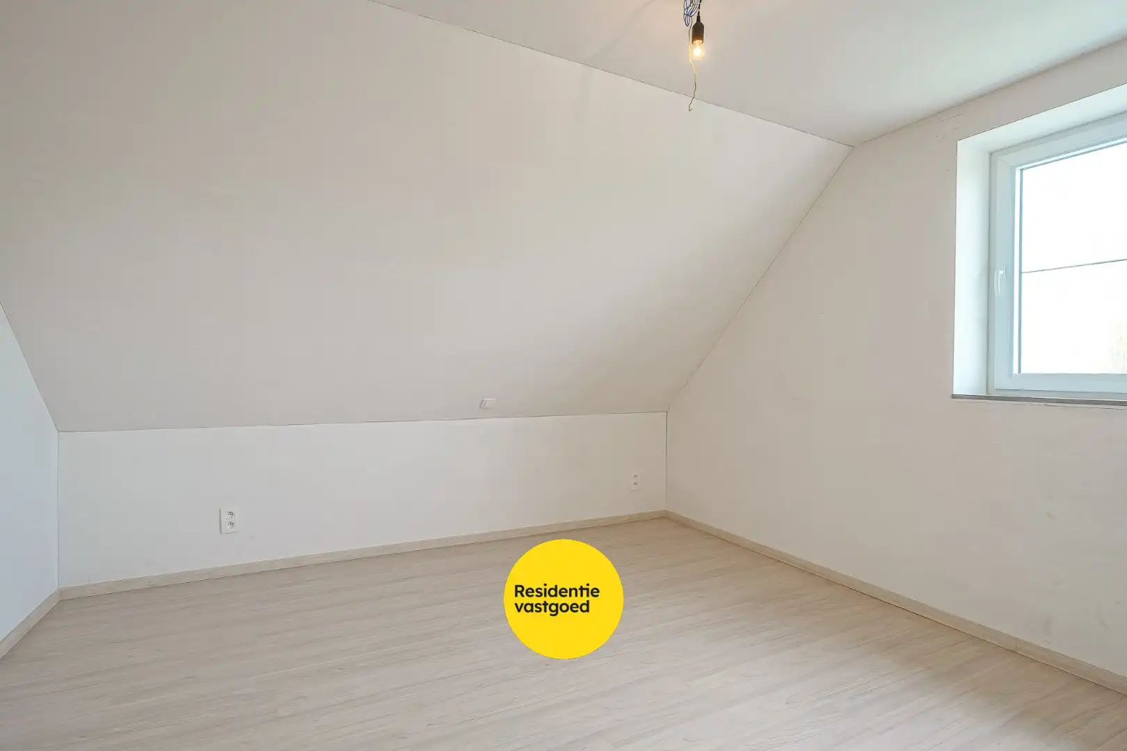 Halfopen woning met 3 slaapkamers te huur in Aartrijke foto 13