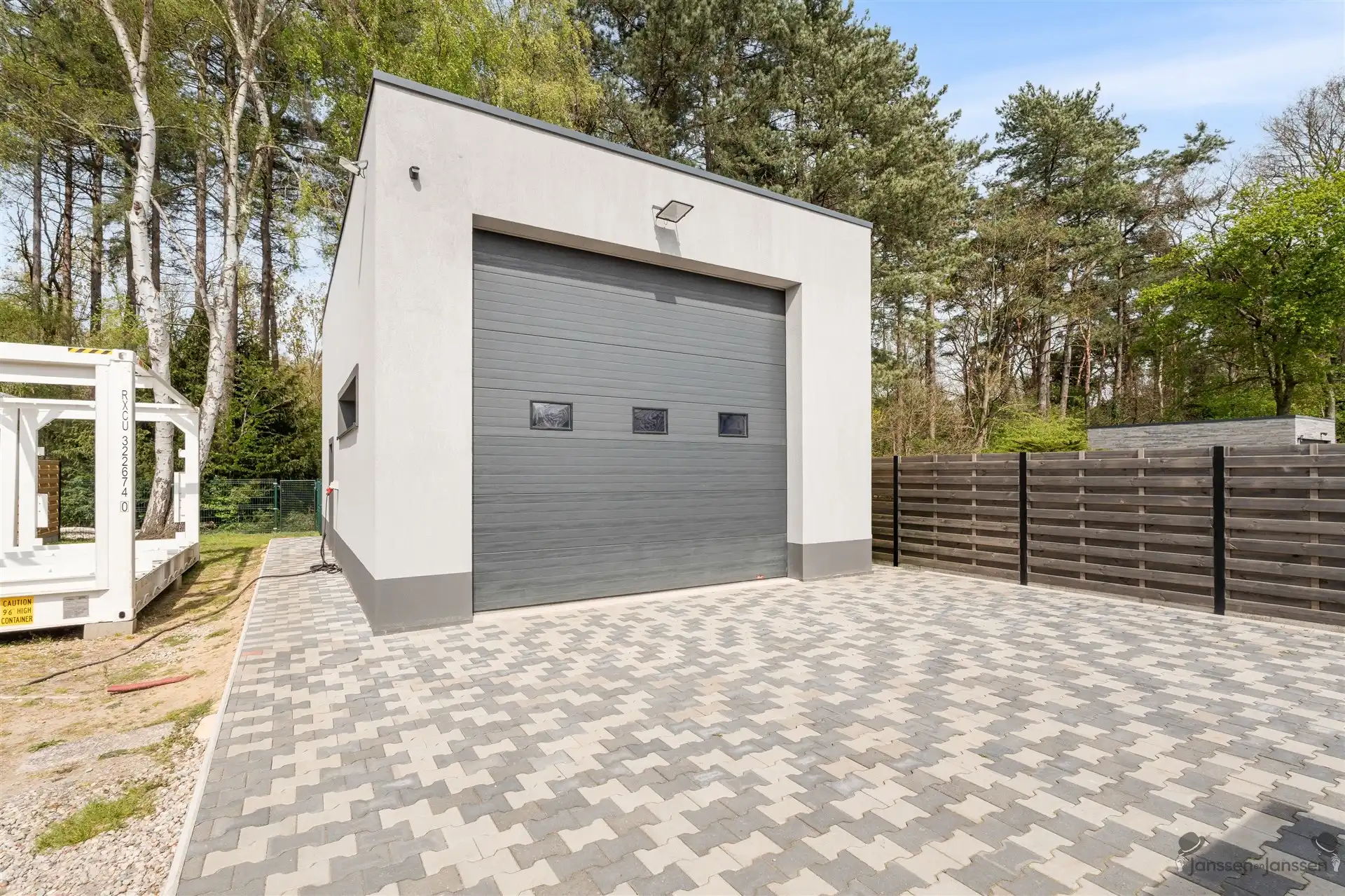 Vrijstaande woning met modern bijgebouw en renovatiepotentieel in groen Beverlo foto 15