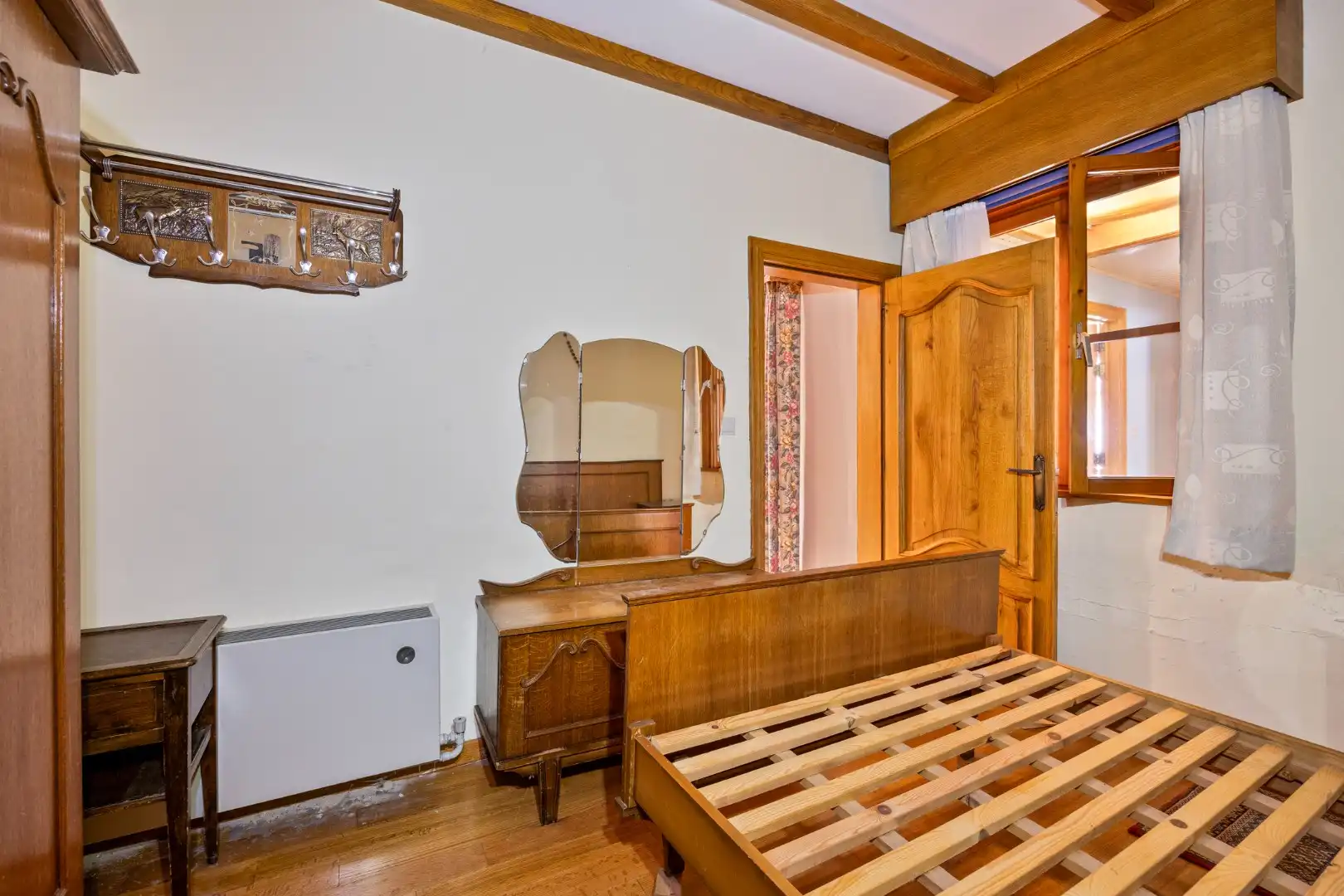 Te renoveren woning met 3/4 slpks in Mol - Ezaart  foto 8