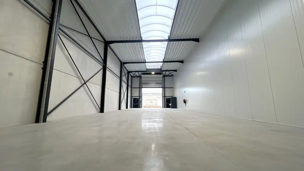 Nieuwbouw loods te huur in Buggenhout foto 8