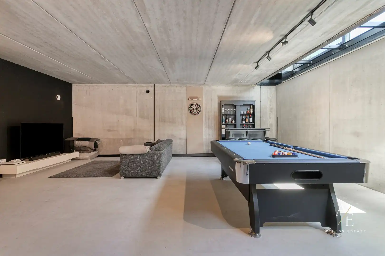 OOSTERZELE - Strakke designvilla met zwembad uit 2020! foto 12