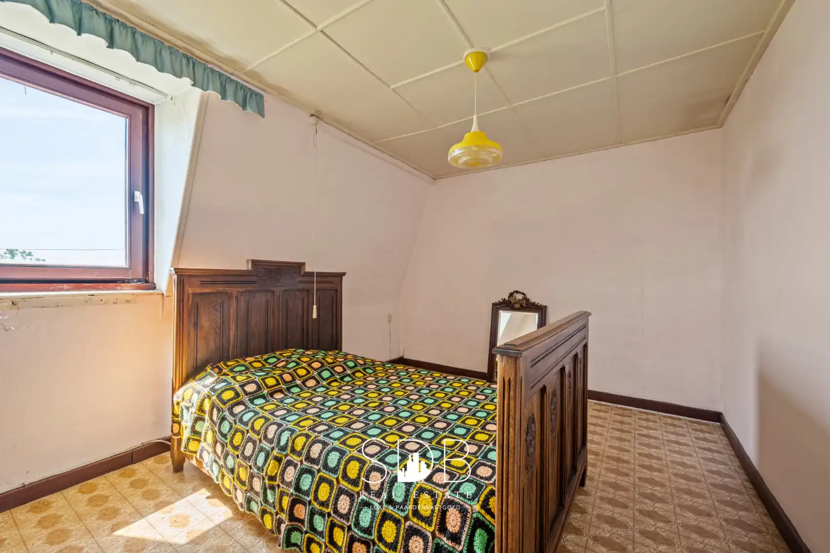Charmante hoeve met bijgebouwen en graslanden op 1.5114m² foto 11