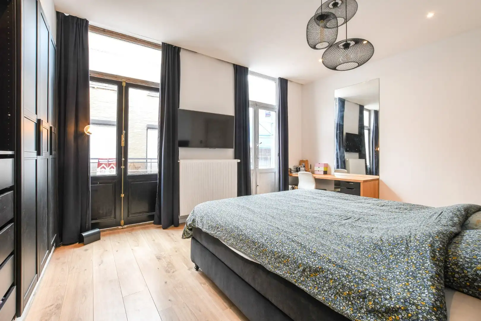 Ruim gerenoveerd herenhuis in hartje Blankenberge - vlakbij strand en zee!  foto 15