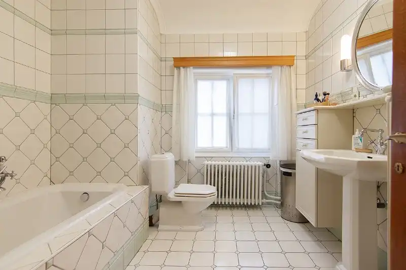 AUTHENTIEKE VILLA IN RESIDENTIËLE OMGEVING, KARAKTERVOL WONEN AAN DE STADSRAND foto 17
