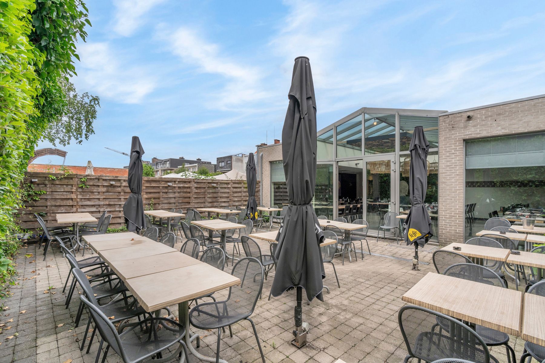 Prachtig commercieel pand met stadstuin in het hart van Aartselaar foto 30