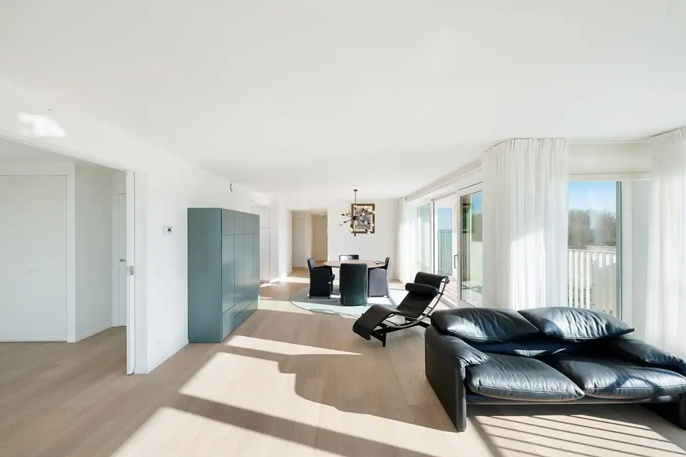 Ruim hoekappartement met zonneterrassen in de recente residentie Cap Horn foto 28