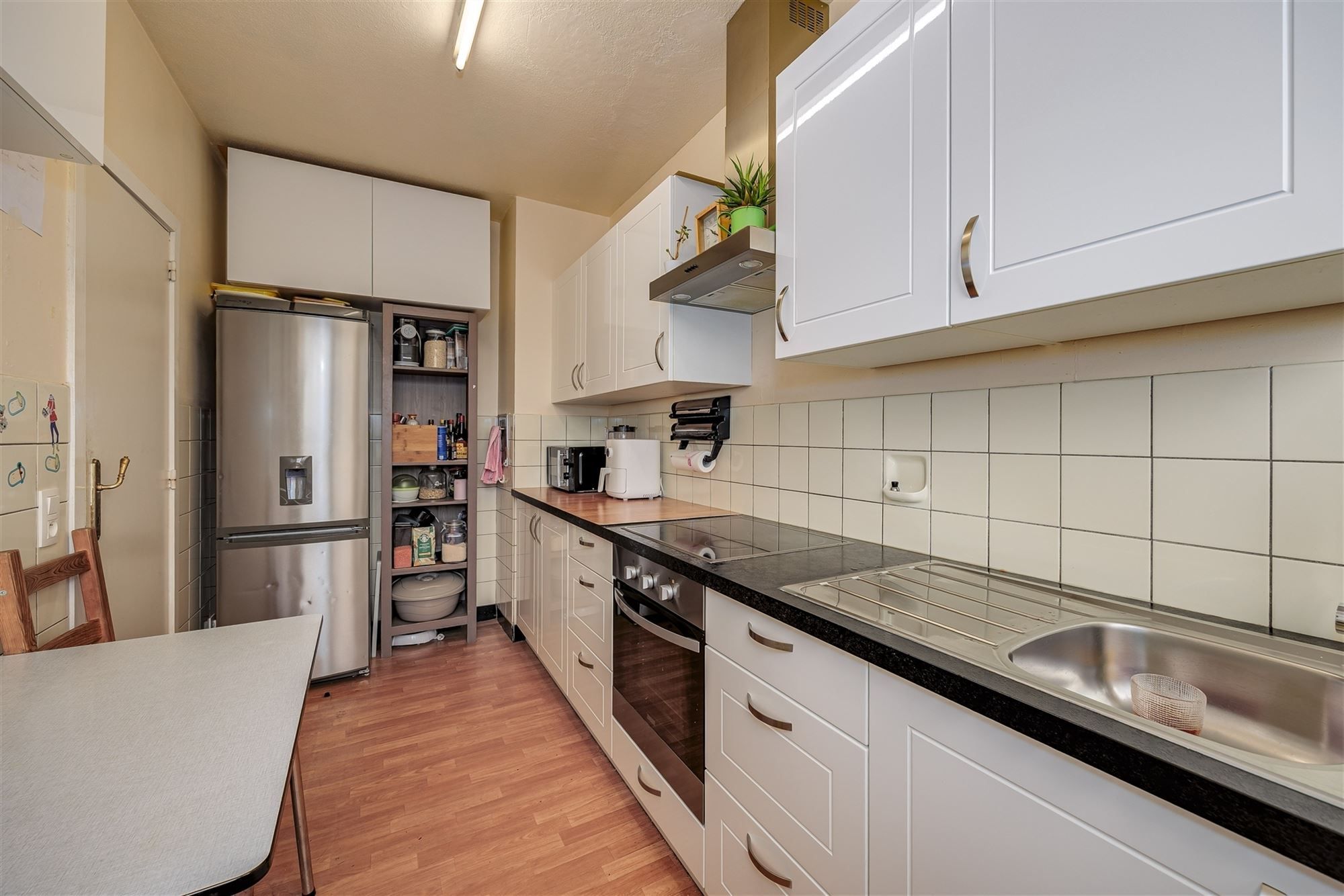  Instapklaar appartement met 2 slaapkamers + autostaanplaats foto 18