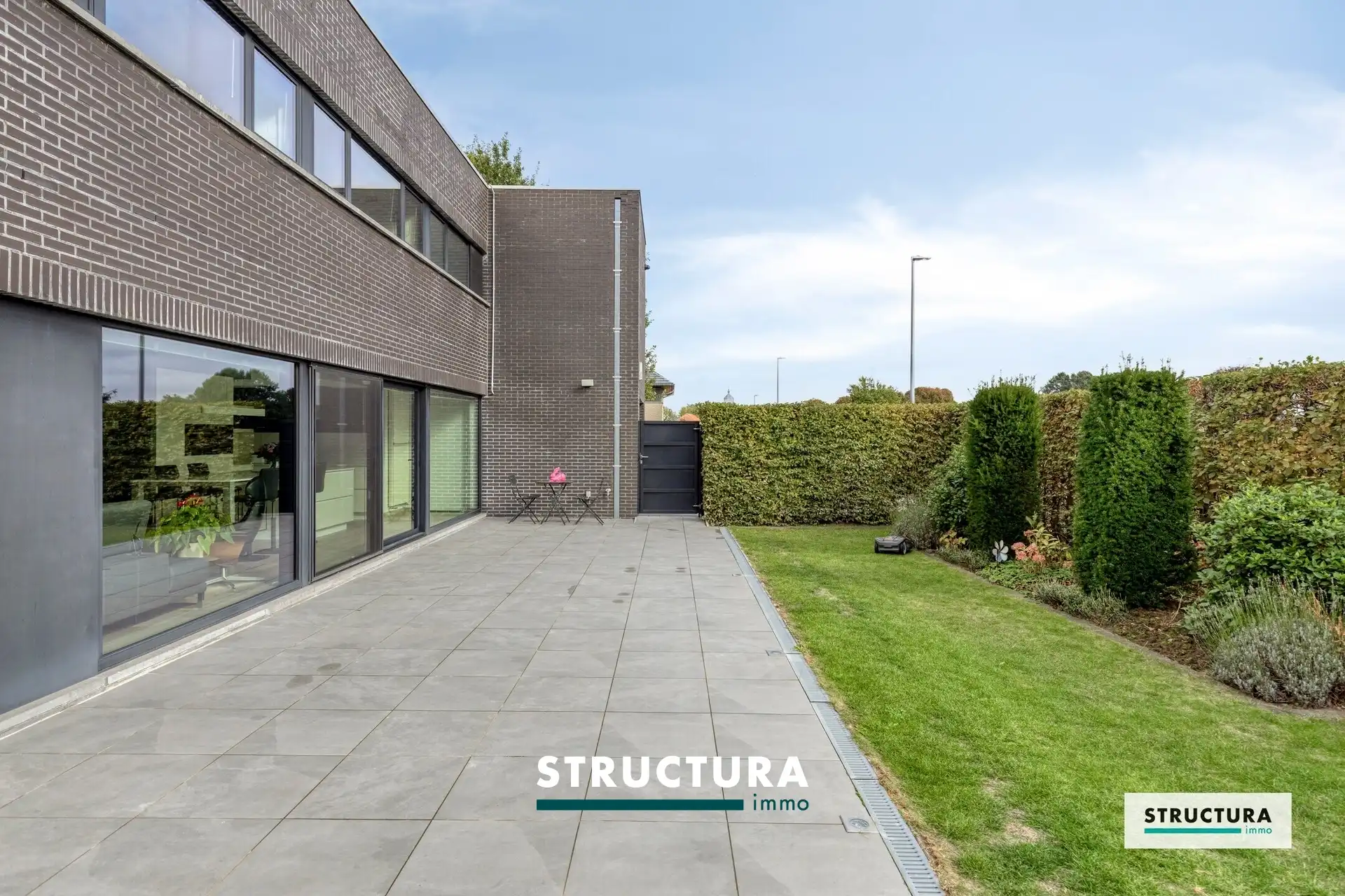 Instapklare open bebouwing met 3 slaapkamers in rustige, doodlopende straat te Mollem! foto 26