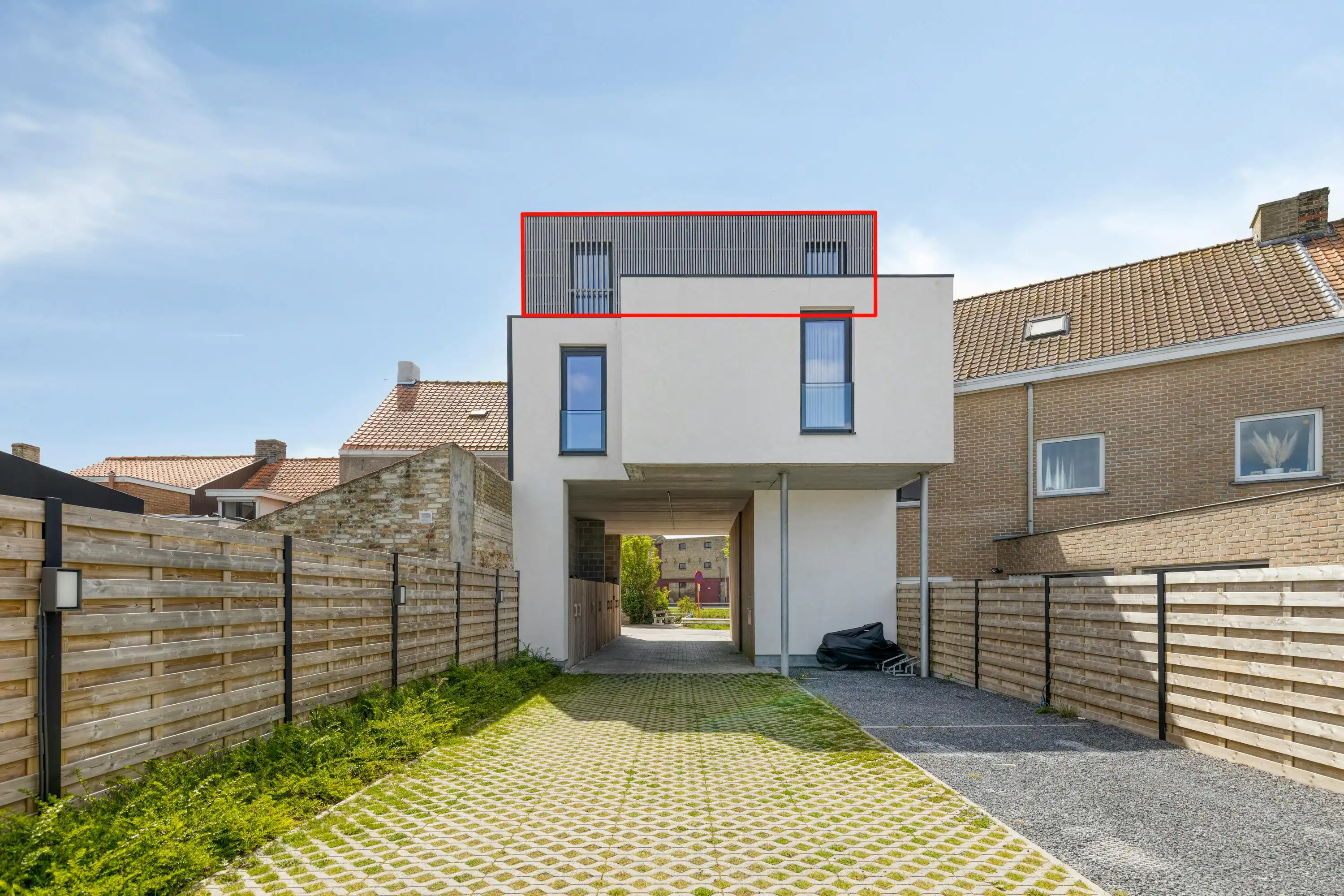 Appartement met één slaapkamer en ruim terras over het water foto 8