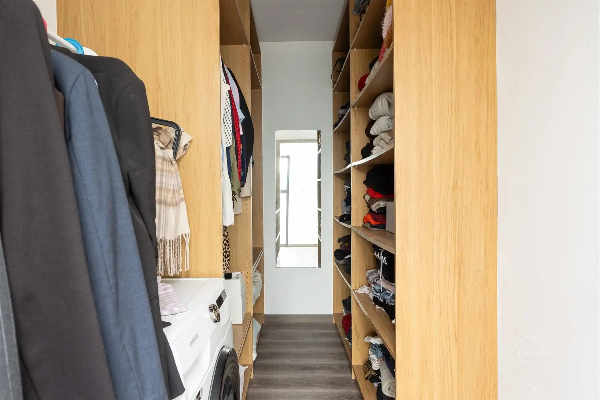 Gerenoveerd duplexappartement met privé-ingang en terras foto 16