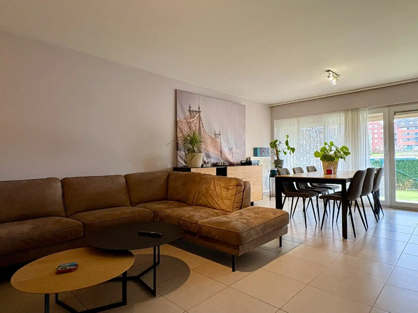 Gelijkvloers 2-slaapkamer appartement met tuin te koop in Harelbeke foto 3