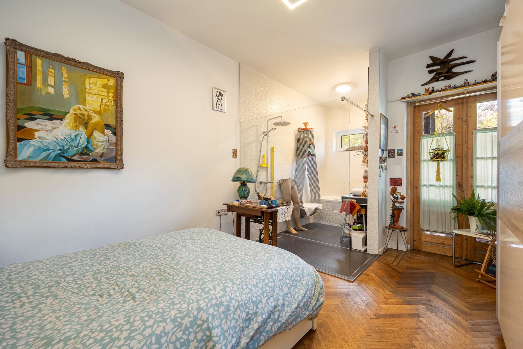 Uniek, goed gelegen appartement foto 9