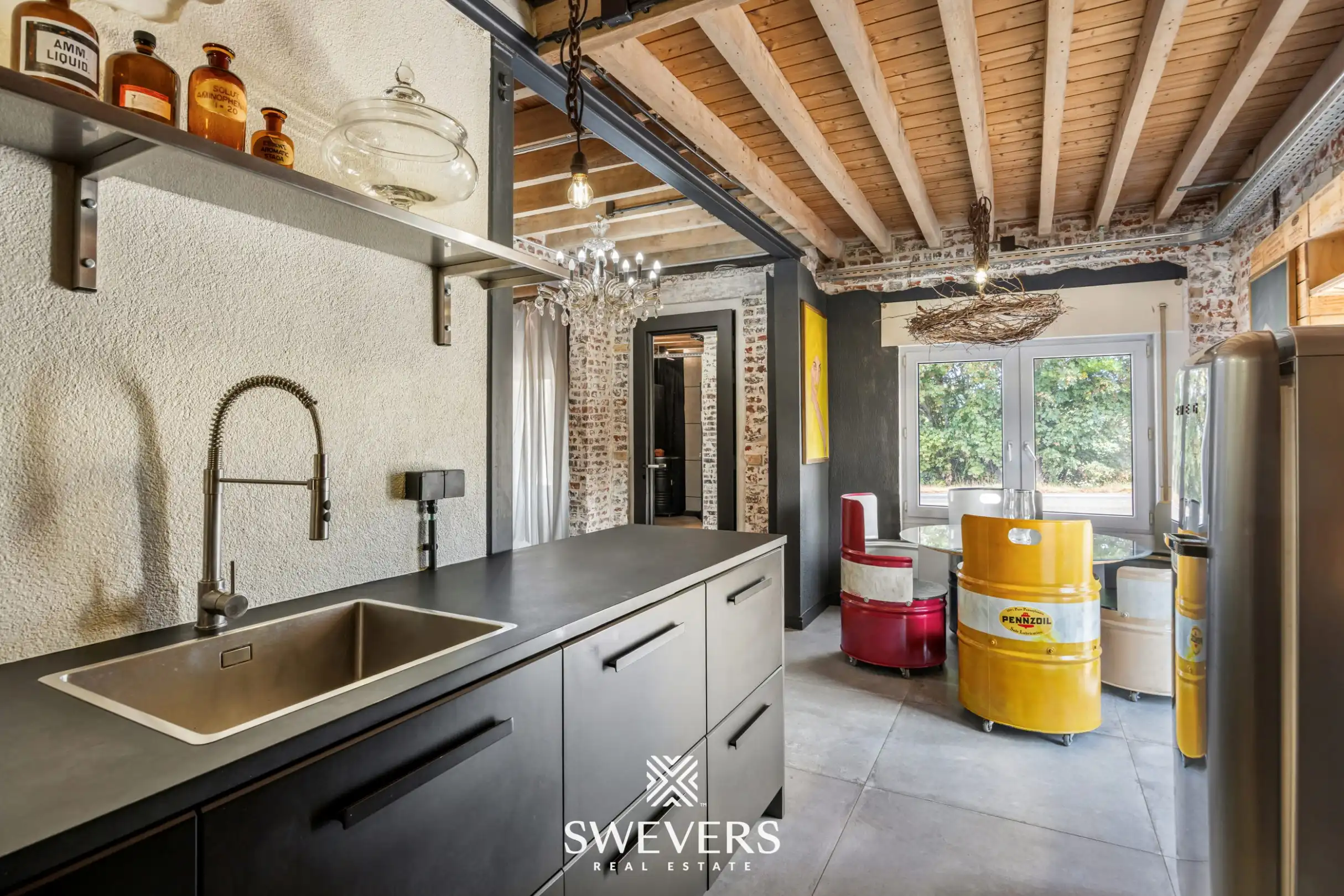 Unieke karaktervolle woning met modern comfort, 3 slaapkamers en zuidgerichte tuin in Borgloon   foto 12