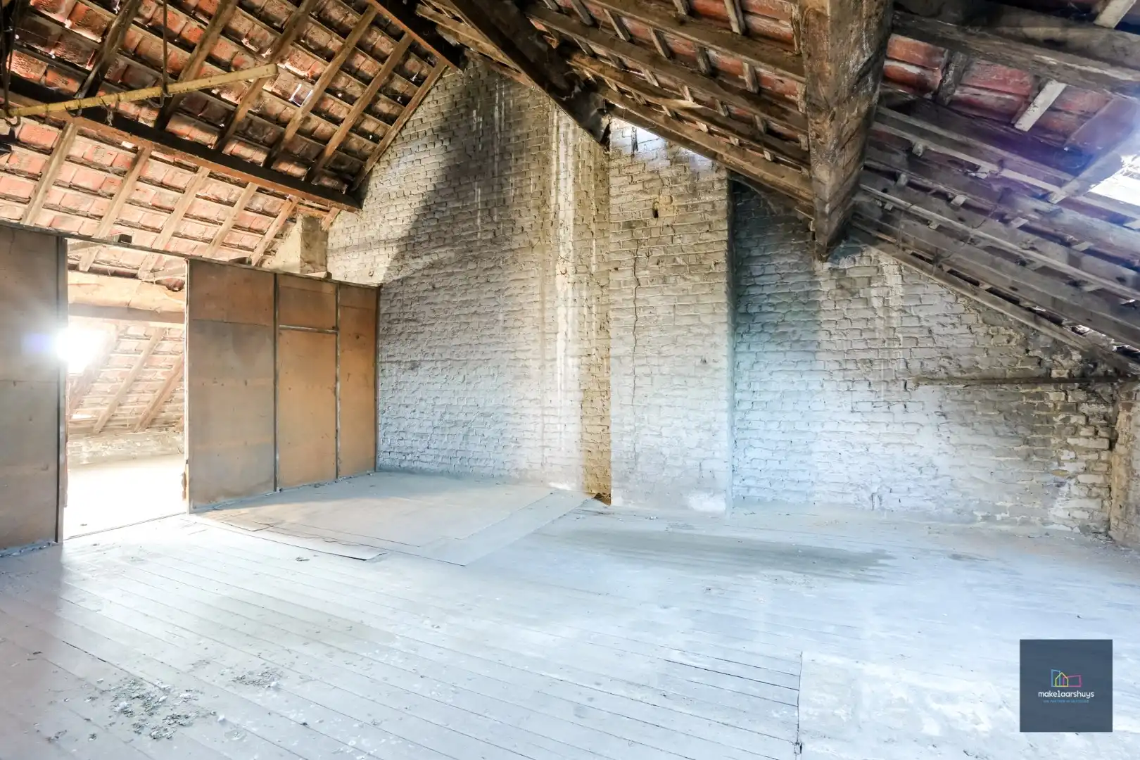 Ruim, te renoveren handelshuis te Gent   foto 13