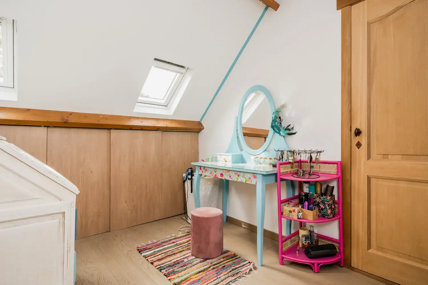 Charmante halfopen bebouwing met authentieke elementen foto 17